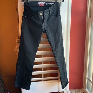 Black Levi’s jeans